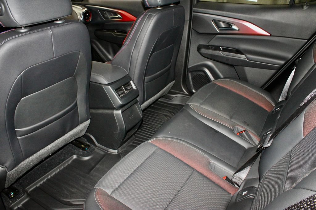 Used 2024 Chevrolet Equinox EV RS FWD image 21
