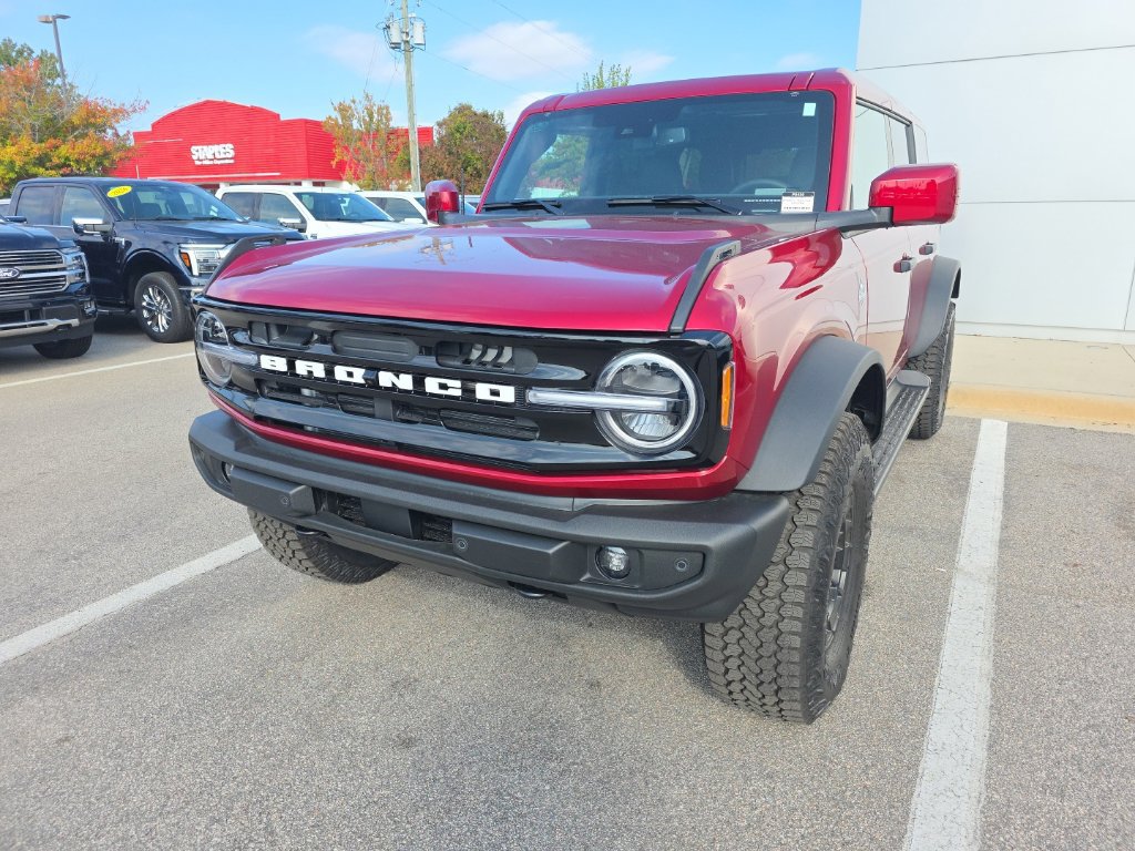 Certified 2026 Ford Bronco Outer Banks w/ Sasquatch Package AWD/4WD image 7