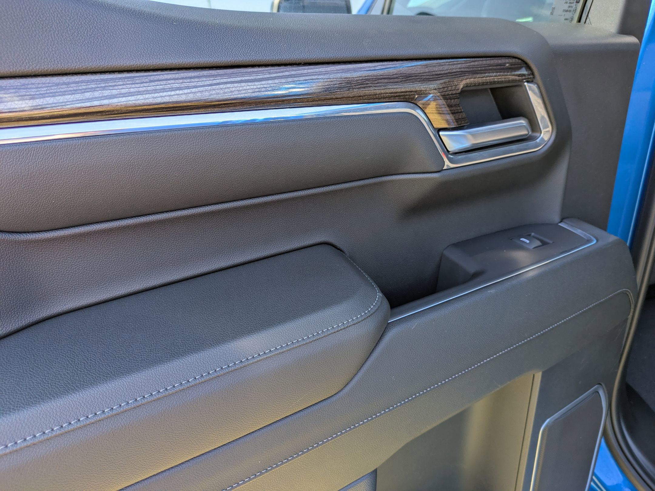 Used 2024 Chevrolet Silverado 1500 RST w/ Z71 Off-Road Package image 25