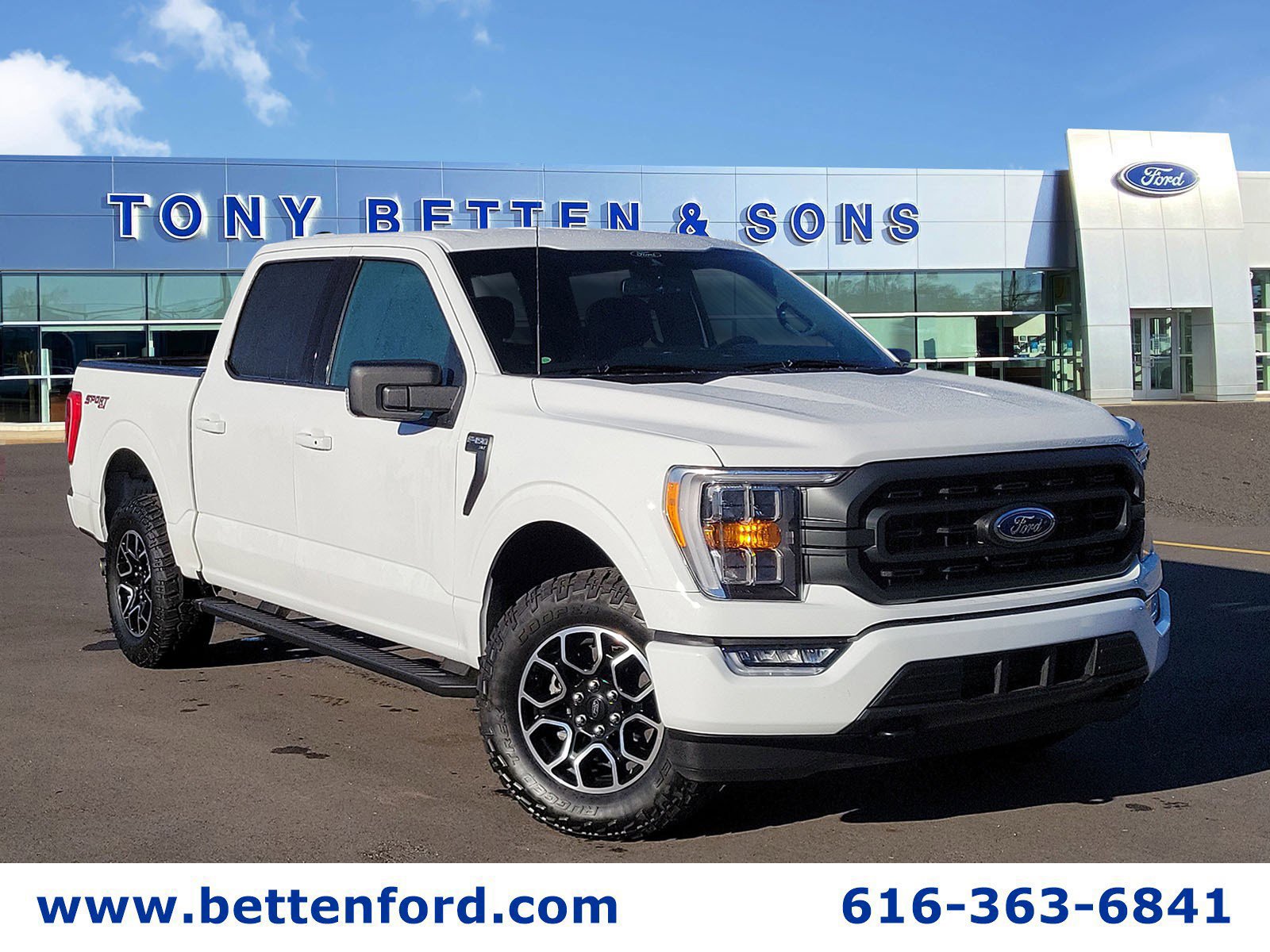 Certified 2021 Ford F150 XLT w/ Equipment Group 302A High image 4