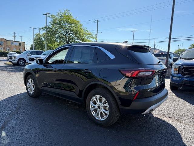 Certified 2023 Ford Escape Active AWD/4WD image 5