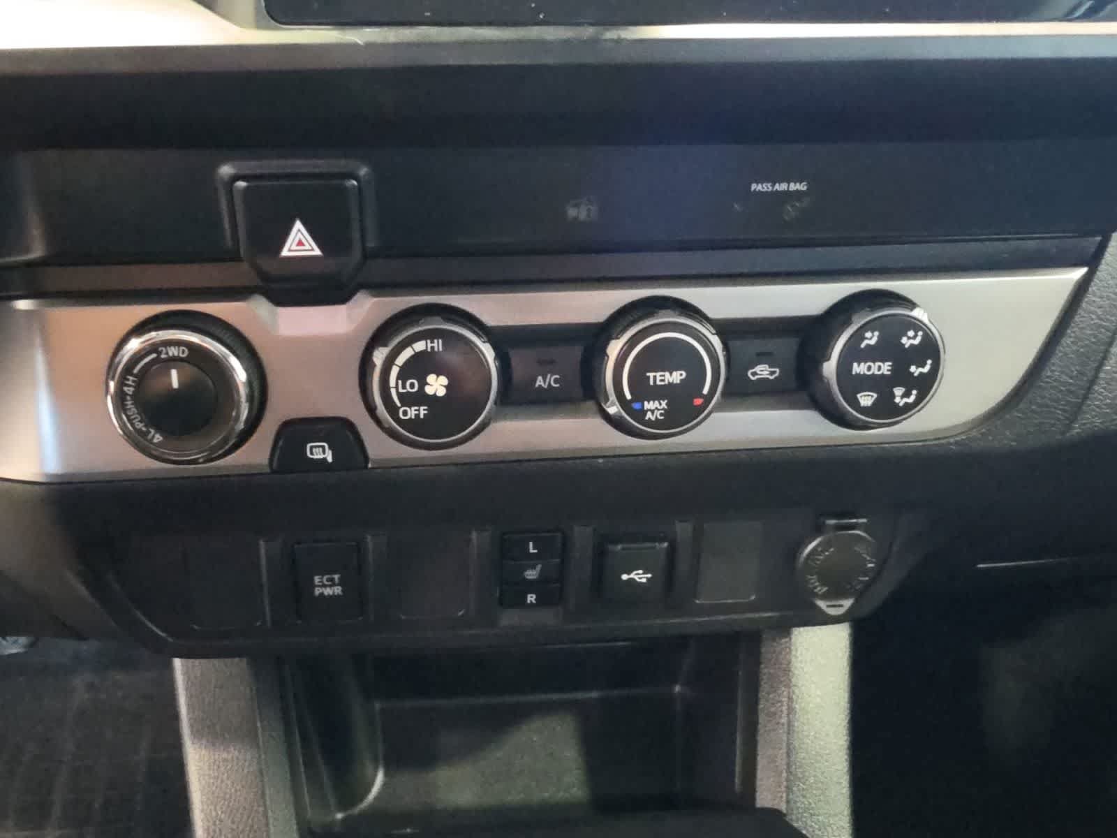 Used 2020 Toyota Tacoma 4x4 Double Cab image 21