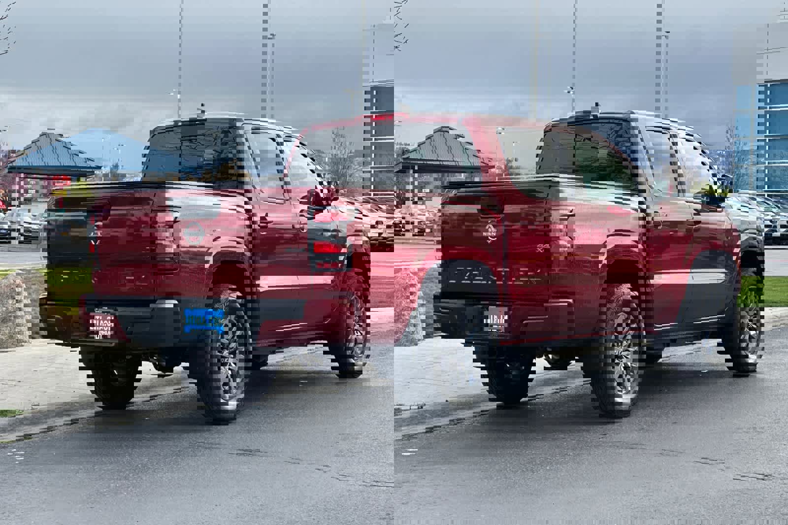 Used 2025 Nissan Frontier SV w/ SV Convenience Package image 5