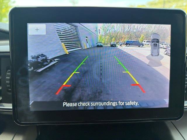 Certified 2022 Ford Explorer XLT w/ Equipment Group 202A AWD/4WD image 20