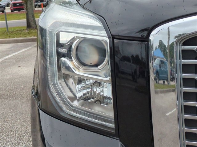 Used 2019 GMC Yukon XL Denali w/ Denali Ultimate Package image 10