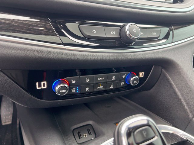 Used 2019 Buick Enclave Avenir w/ Avenir Technology Package AWD/4WD image 16