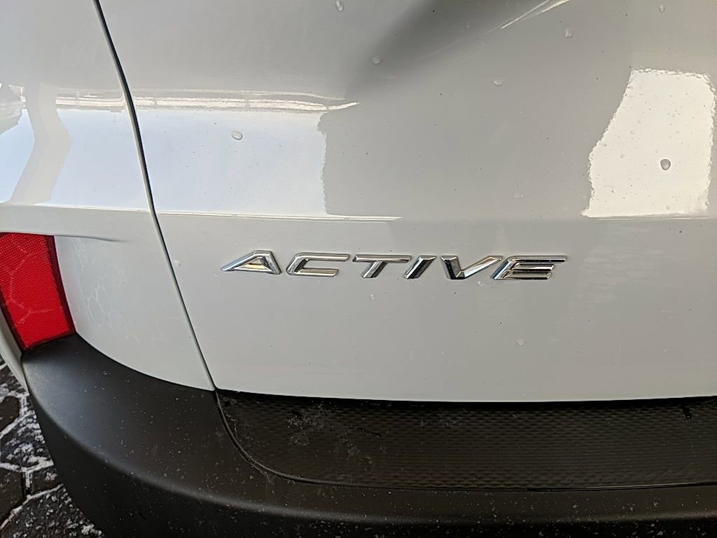 Certified 2025 Ford Escape Active image 9