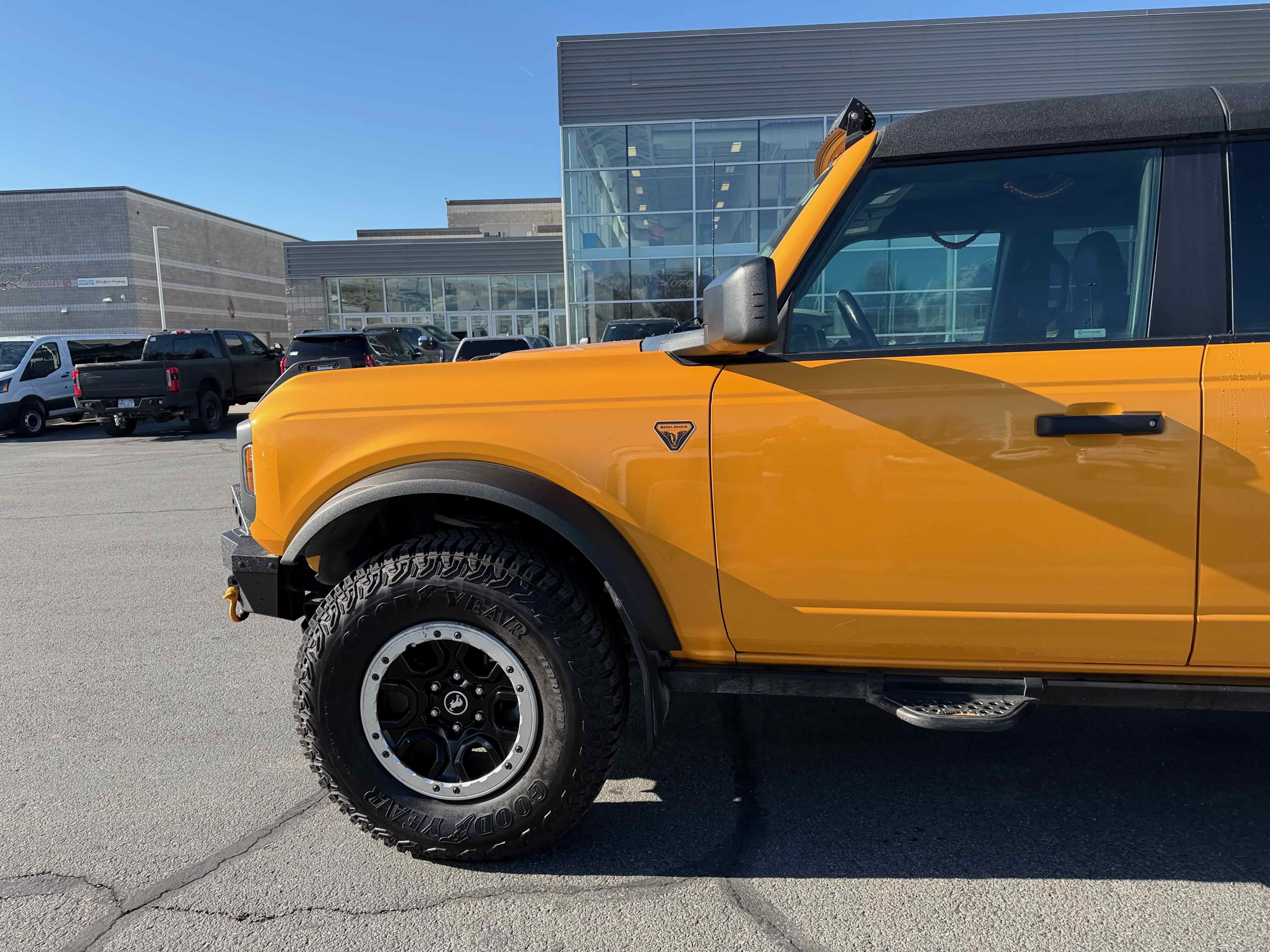 Certified 2022 Ford Bronco Badlands w/ Sasquatch Package image 2