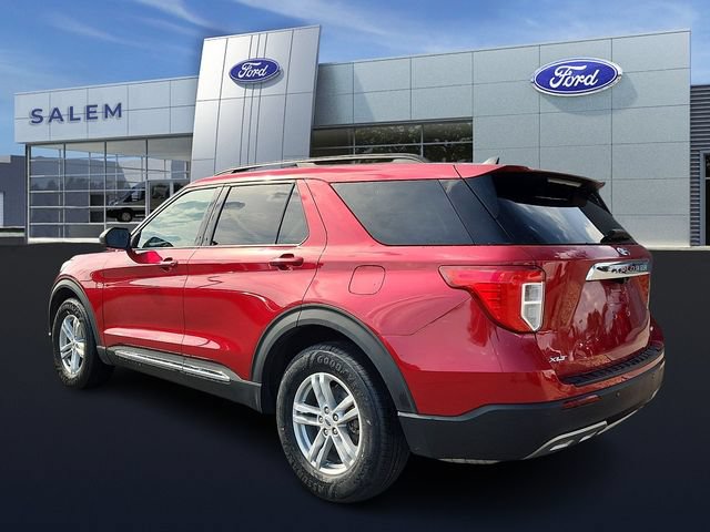 Certified 2021 Ford Explorer XLT w/ Equipment Group 202A AWD/4WD image 4