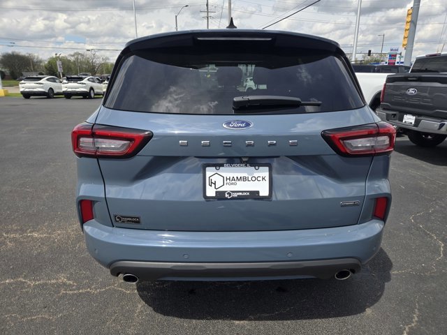 Certified 2023 Ford Escape ST-Line Select w/ Tech Pack #1 AWD/4WD image 3