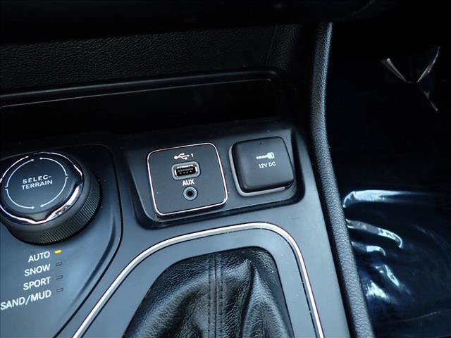 Used 2021 Jeep Cherokee Latitude Lux AWD/4WD image 18