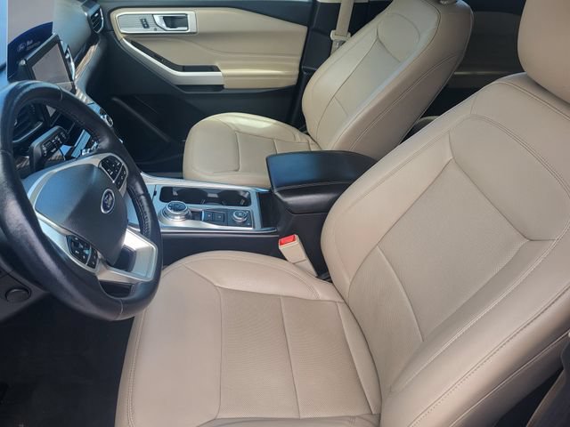 Certified 2022 Ford Explorer Limited w/ Equipment Group 301A AWD/4WD image 26