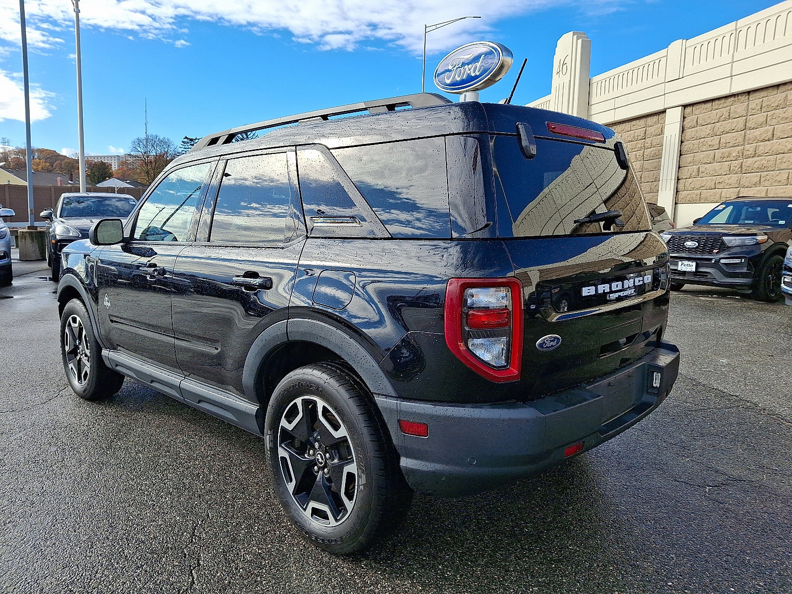 Certified 2023 Ford Bronco Sport Outer Banks w/ Tech Package image 4