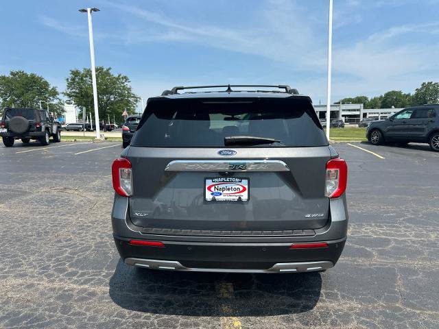 Certified 2023 Ford Explorer XLT w/ Equipment Group 202A AWD/4WD image 7