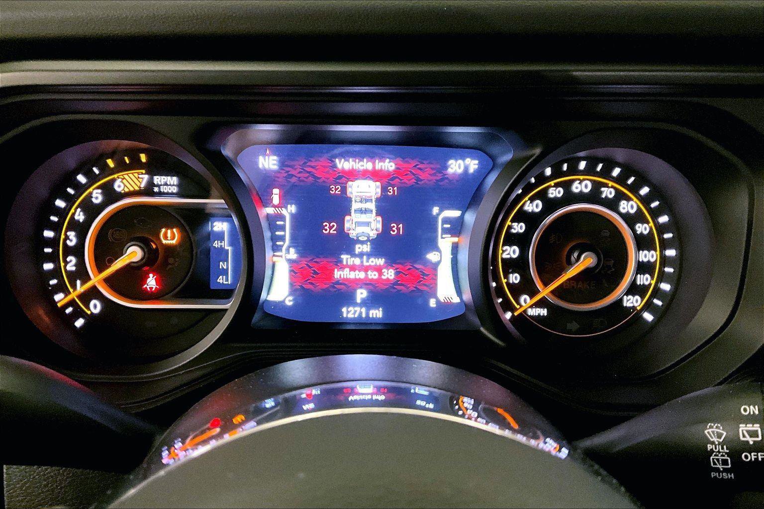 Used 2024 Jeep Wrangler Sahara w/ Technology Group image 19