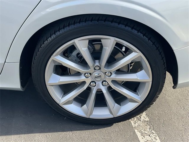 Used 2020 Volvo S60 T5 Momentum w/ Premium Package image 38