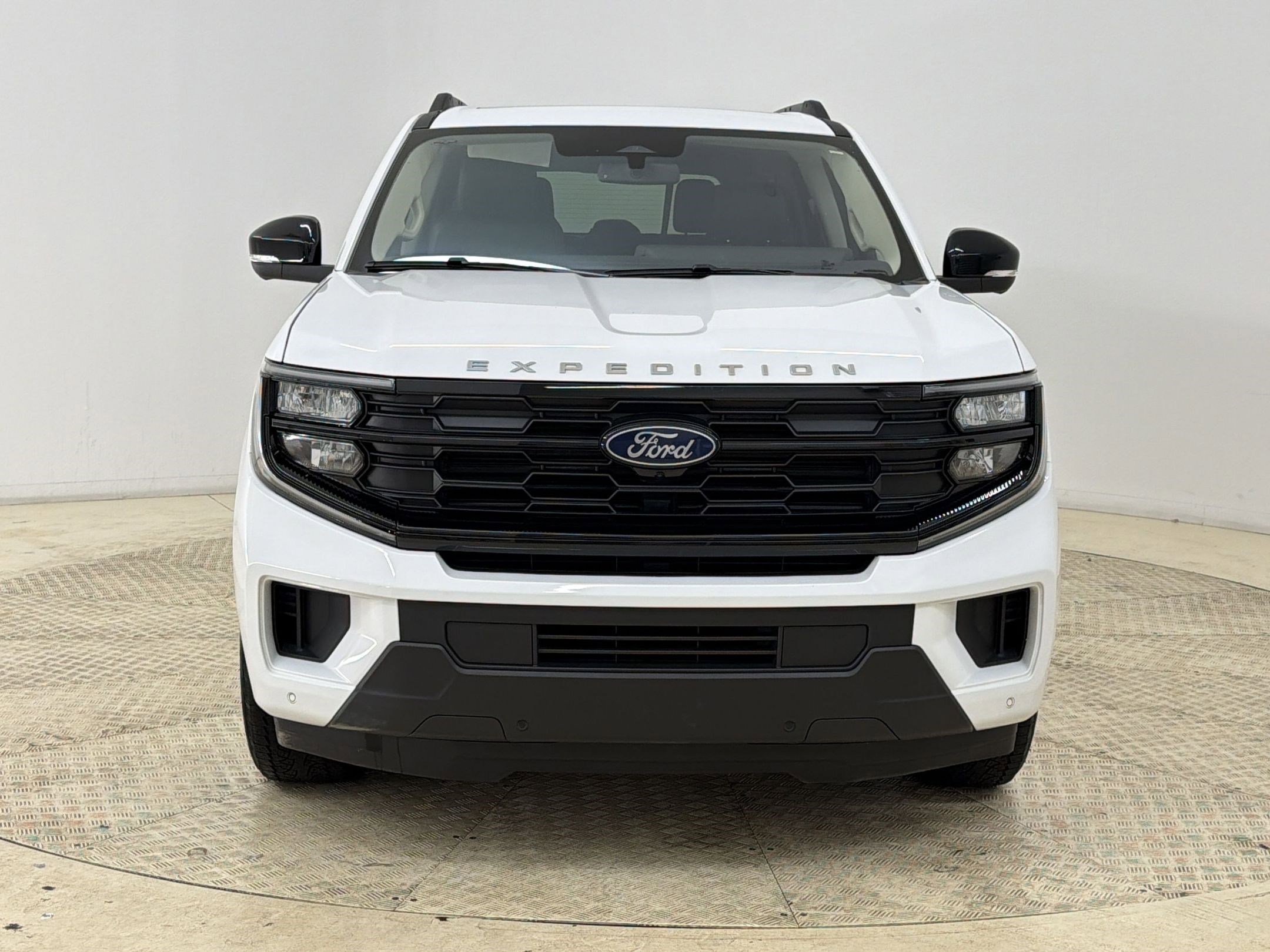 Certified 2025 Ford Expedition Active AWD/4WD image 6