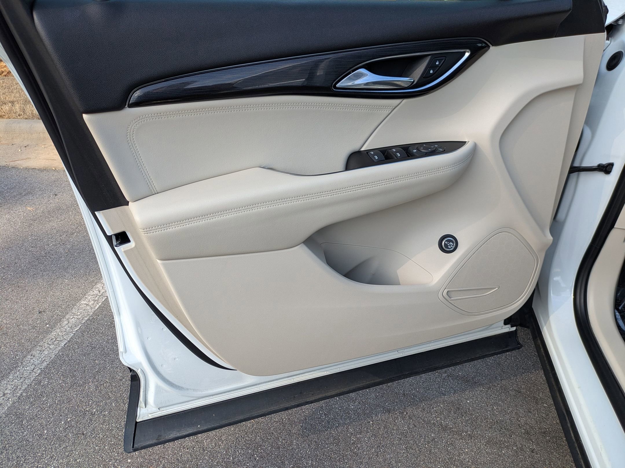 Used 2022 Buick Envision Preferred image 10