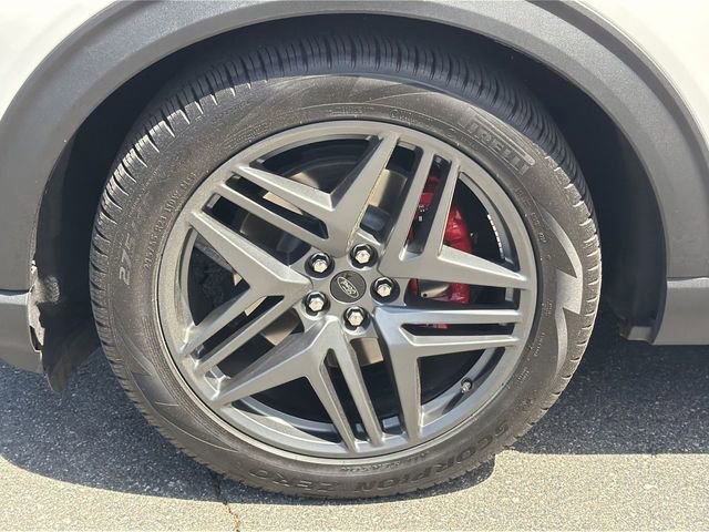 Certified 2025 Ford Explorer ST AWD/4WD image 11