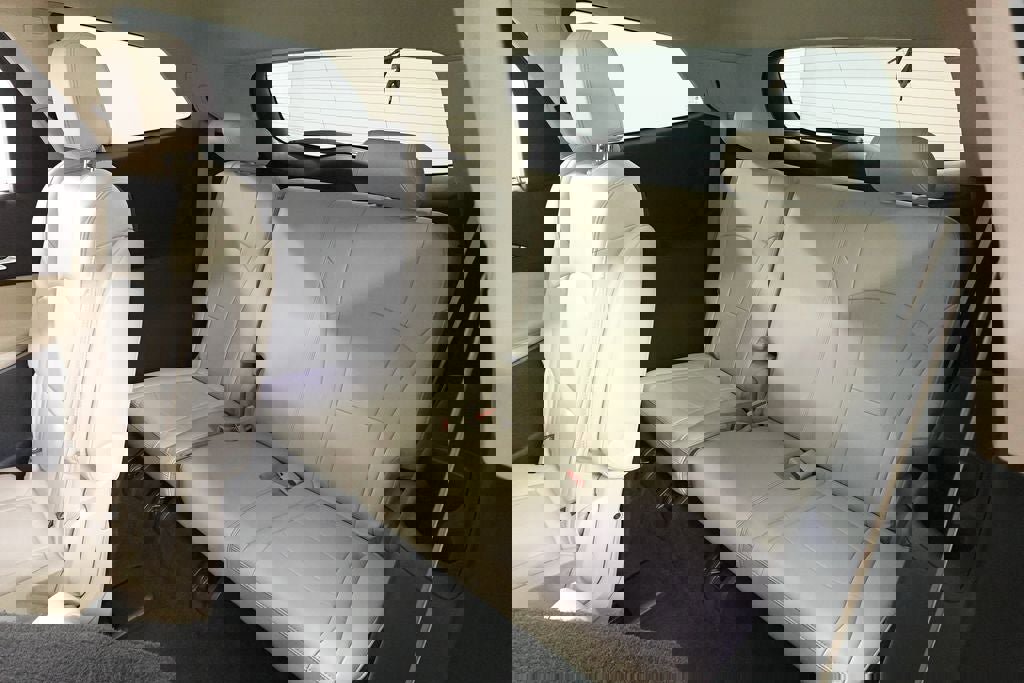 Used 2022 Buick Enclave Essence w/ Experience Buick Package image 27