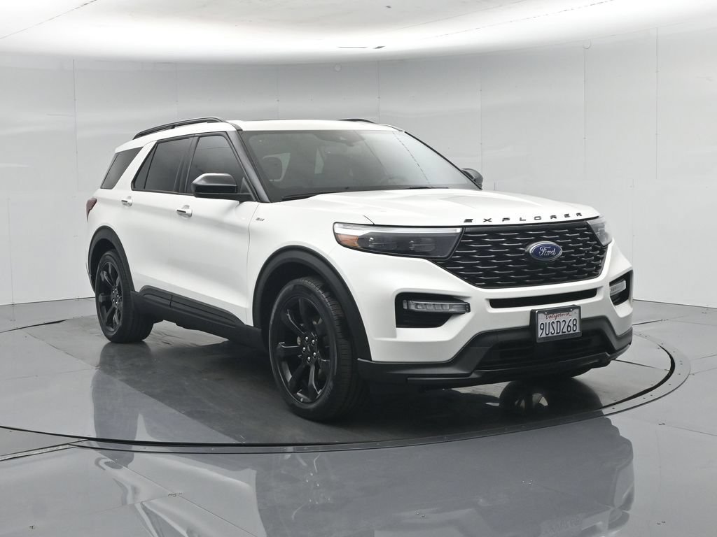 Certified 2024 Ford Explorer ST-Line w/ Class IV Trailer Tow Package RWD image 64