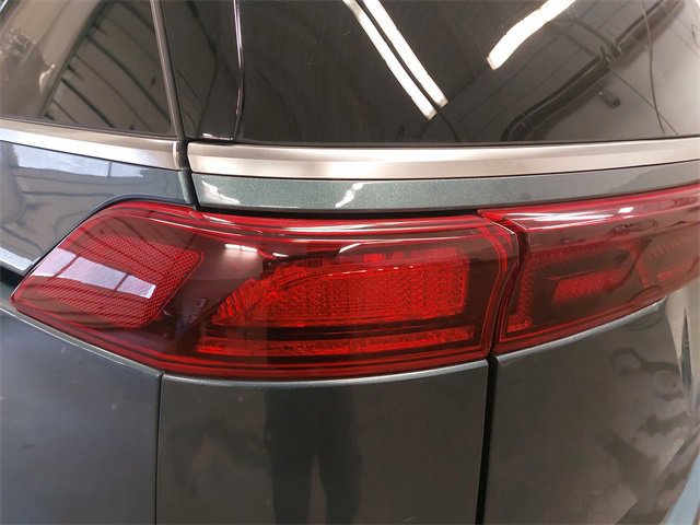 Used 2023 Kia Carnival SX image 32