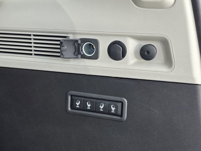 Used 2024 Jeep Wagoneer Series II w/ Premium Group I RWD image 32