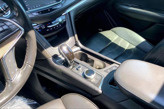 Used 2020 Cadillac XT5 Premium Luxury w/ Platinum Package AWD/4WD image 17