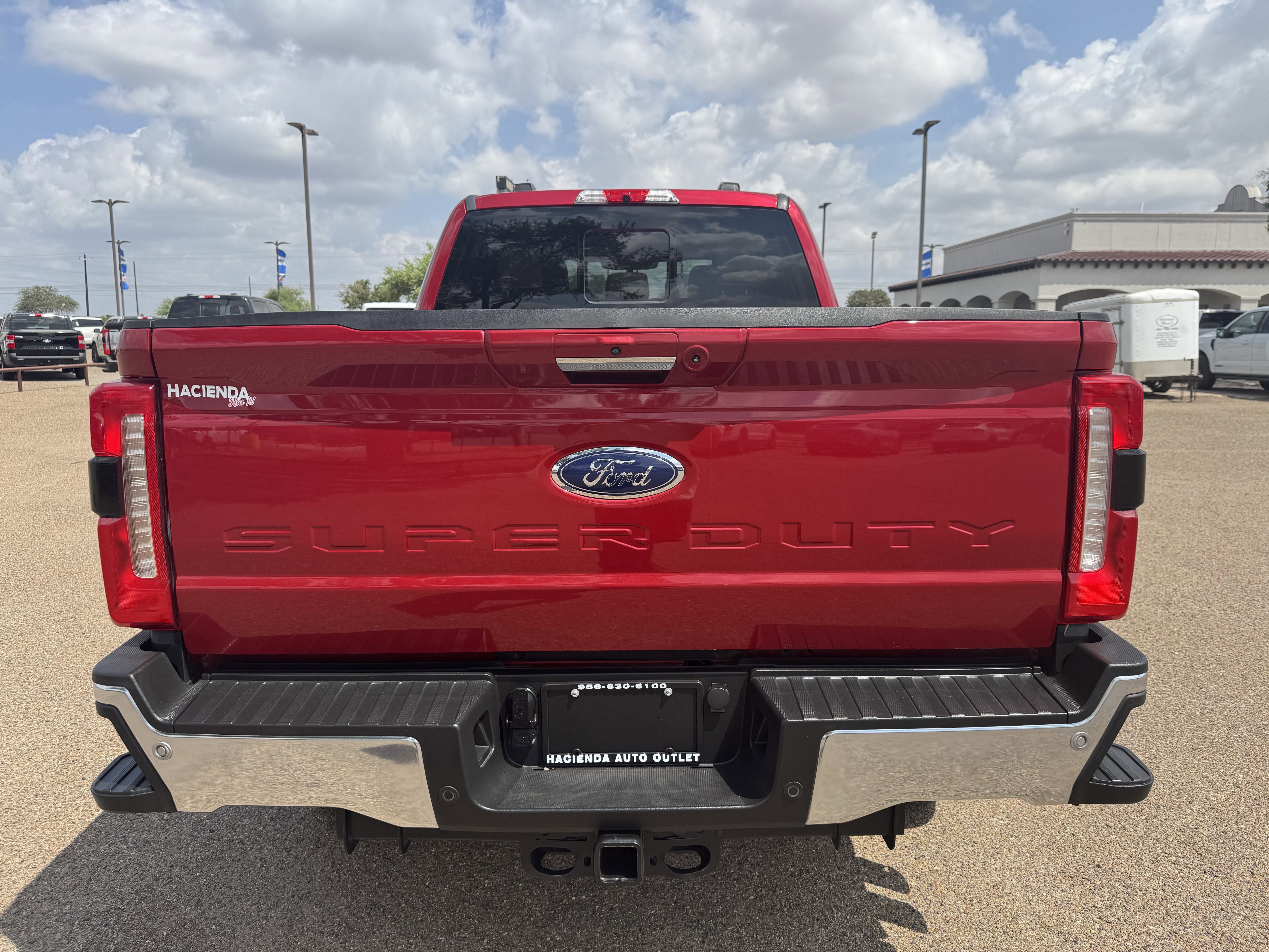 Certified 2023 Ford F250 Lariat w/ Tow Technology Package image 3