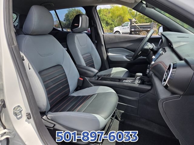 Used 2024 Nissan Kicks SR w/ SR Premium Package FWD image 15
