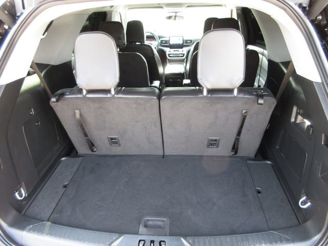 Certified 2023 Ford Explorer XLT w/ Equipment Group 202A image 28