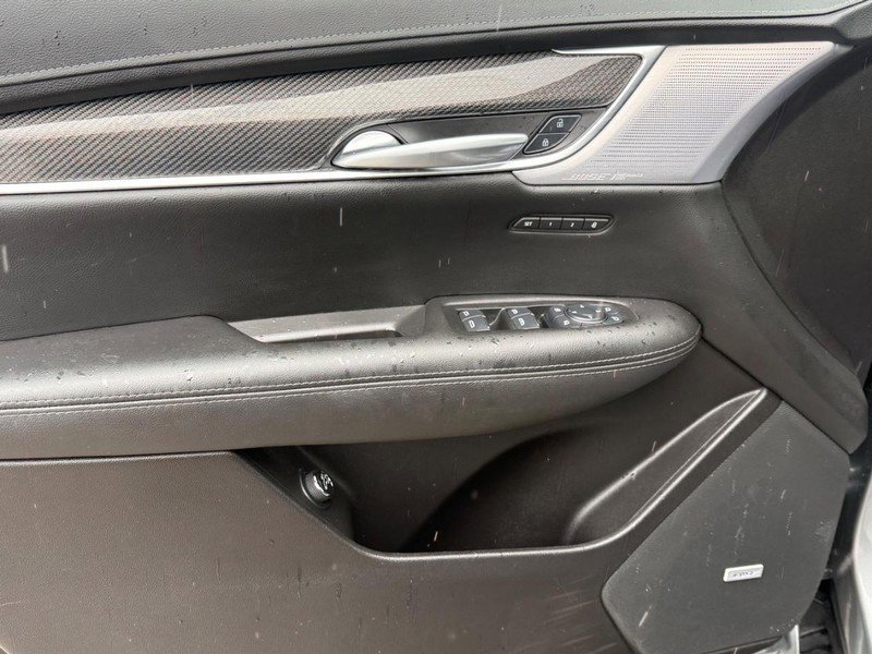 Used 2025 Cadillac XT5 Sportv w/ Technology Package image 25