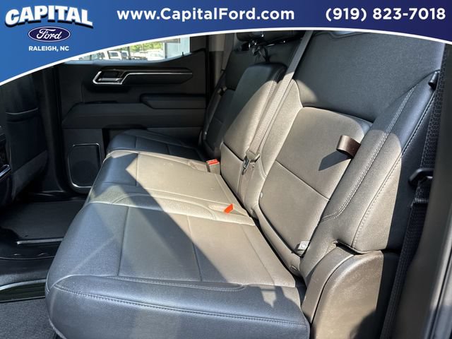 Used 2025 Chevrolet Silverado 1500 LT Trail Boss w/ LT Trail Boss Premium Package AWD/4WD image 16