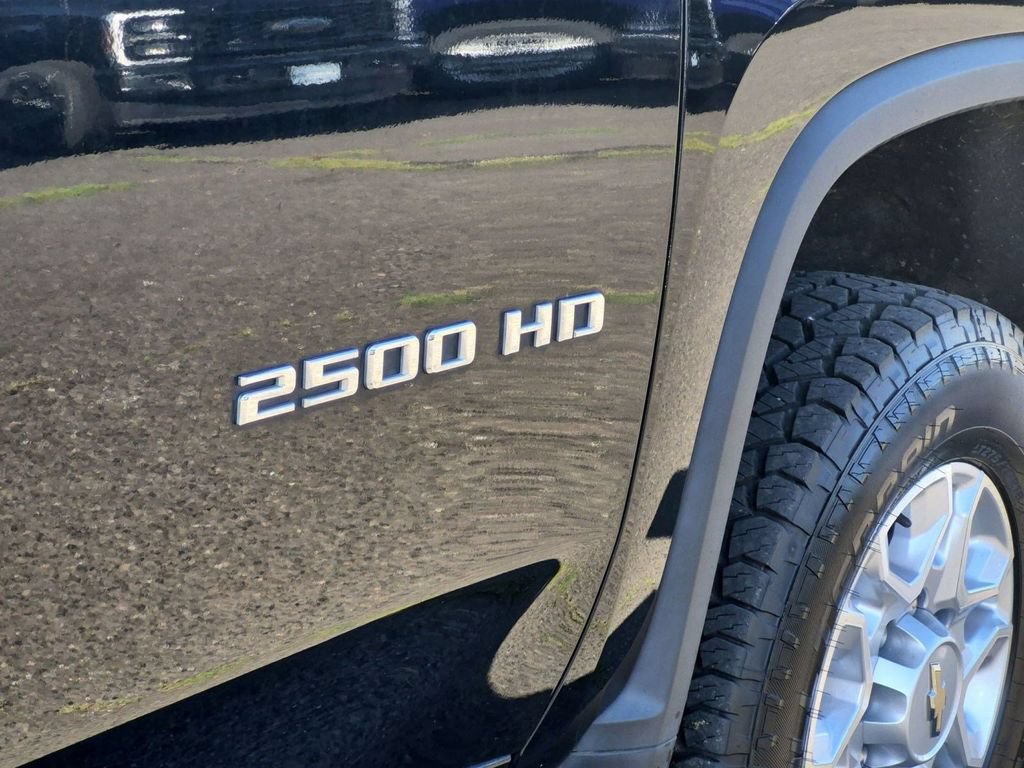 Used 2021 Chevrolet Silverado 2500 LT w/ Convenience Package AWD/4WD image 24