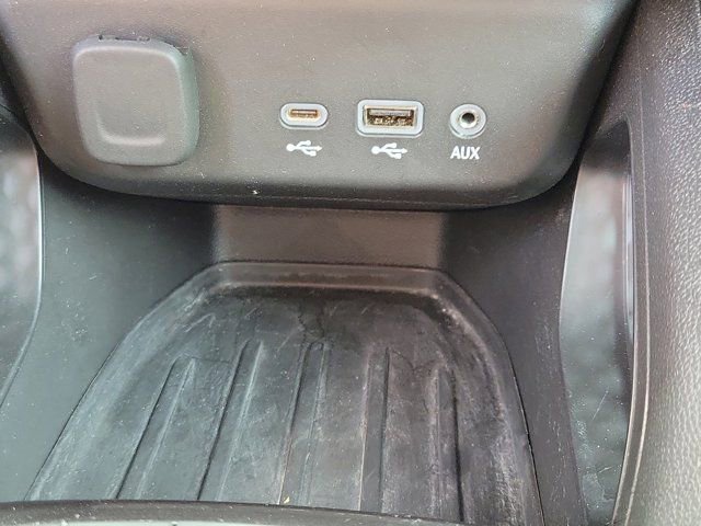 Used 2022 Chevrolet TrailBlazer LT w/ Confidence II Package FWD image 26