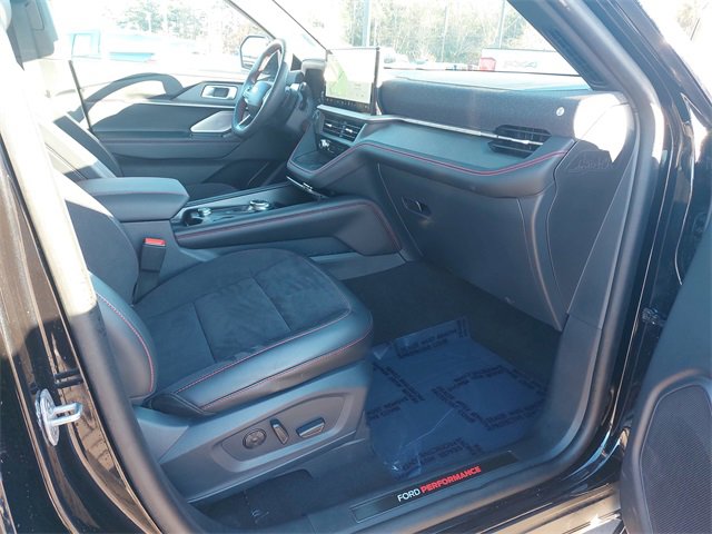 Certified 2025 Ford Explorer ST image 10