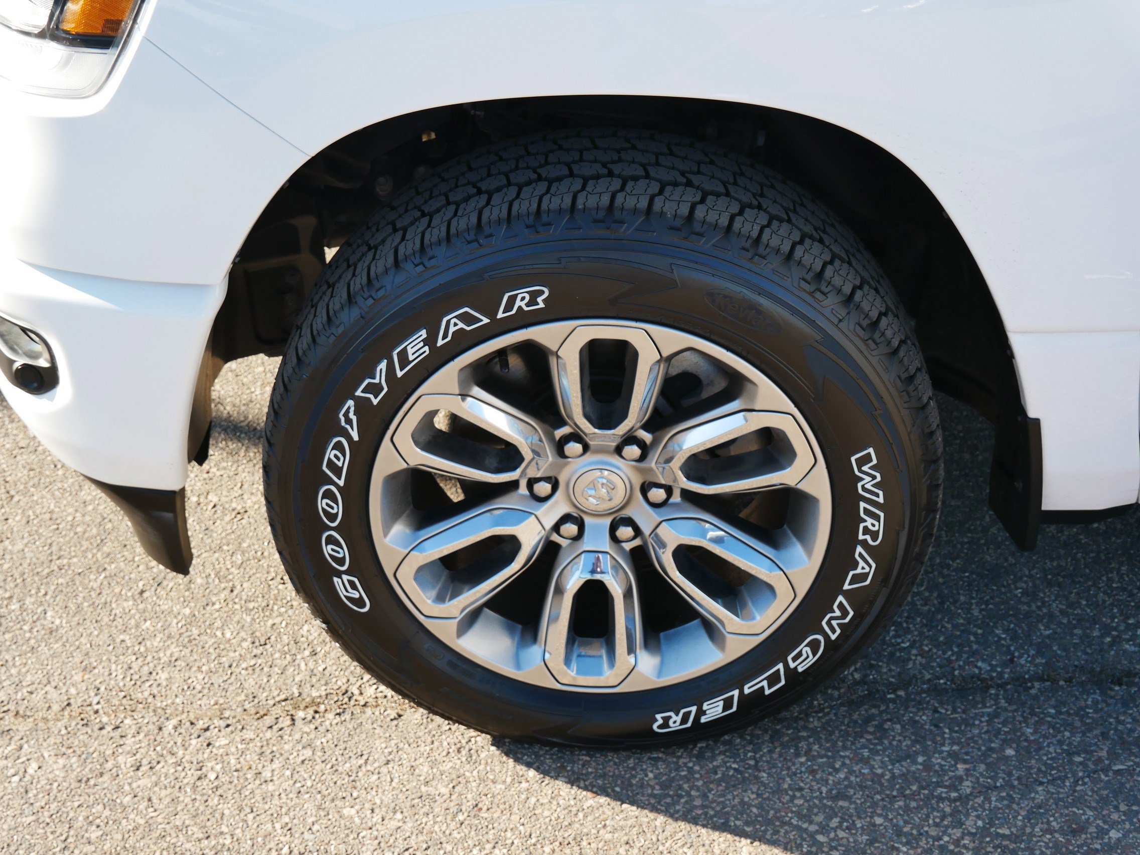 Used 2023 RAM 1500 Laramie image 15