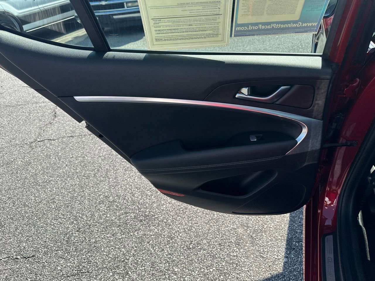 Used 2019 Genesis G70 2.0T Advanced RWD image 21