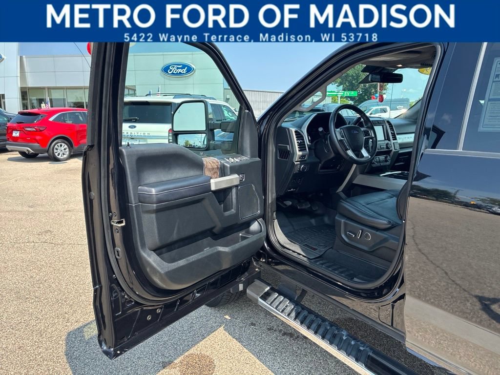 Certified 2019 Ford F250 Lariat w/ Lariat Ultimate Package AWD/4WD image 15