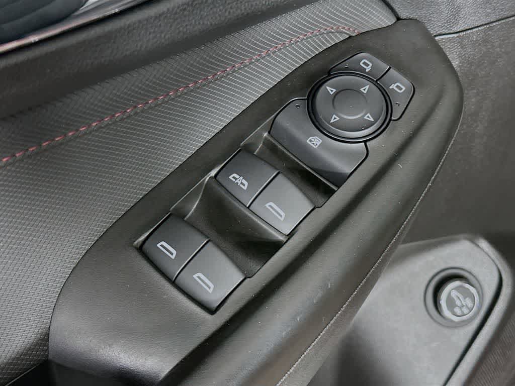 Used 2023 Chevrolet TrailBlazer RS w/ Sun and Liftgate Package AWD/4WD image 28