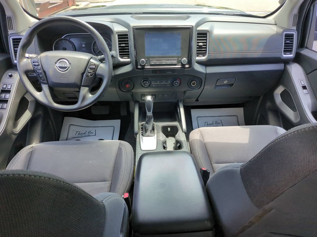 Used 2022 Nissan Frontier SV w/ Technology Package RWD image 14