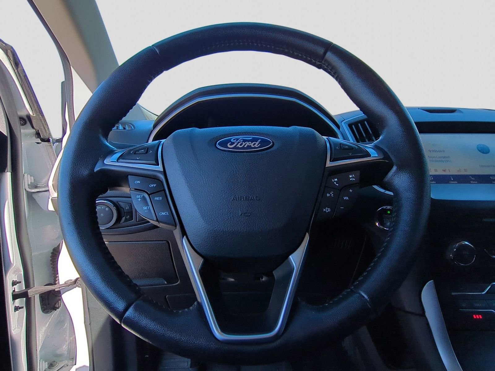 Certified 2019 Ford Edge SEL w/ Equipment Group 201A image 28