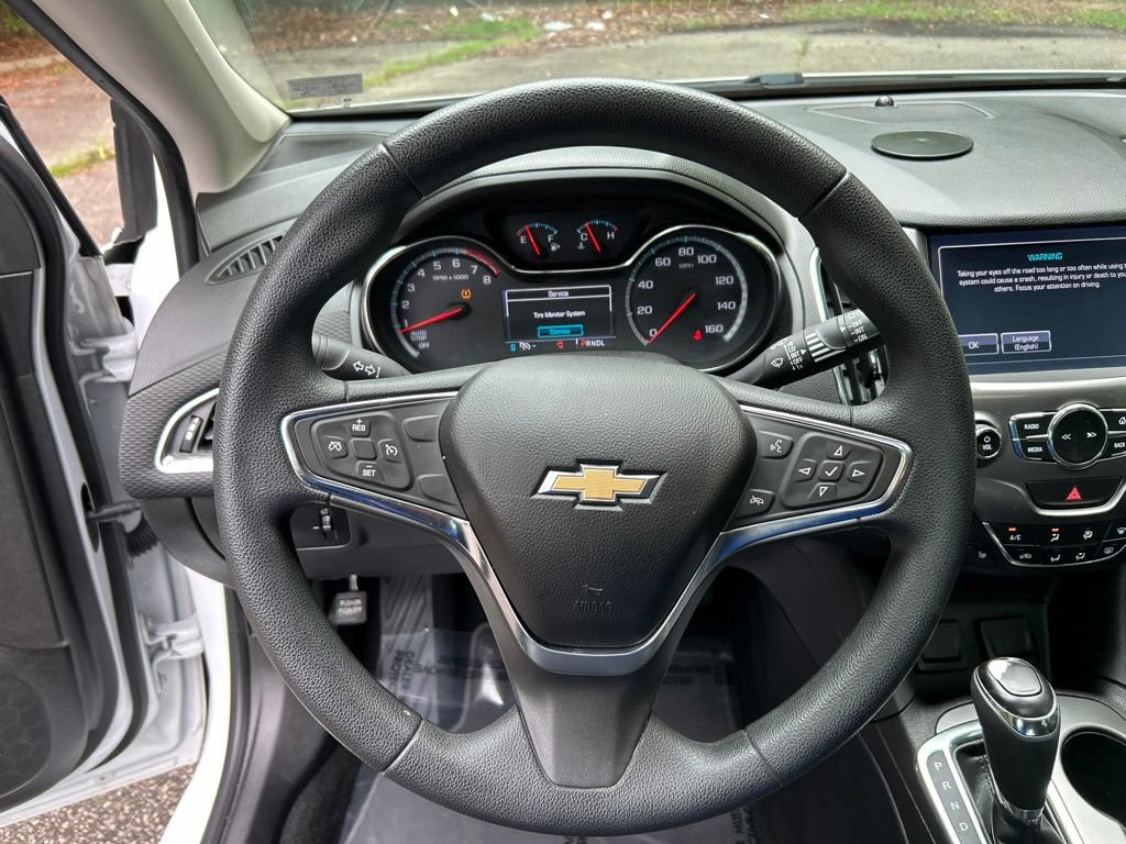 Used 2017 Chevrolet Cruze LT w/ Sun And Sound Package FWD image 22