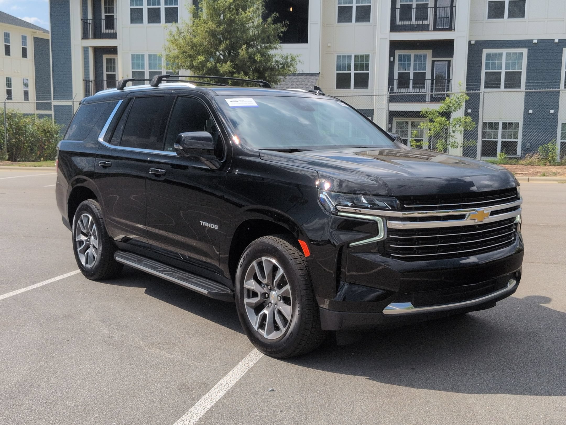 Used 2023 Chevrolet Tahoe LT w/ LT Signature Plus Package AWD/4WD image 2