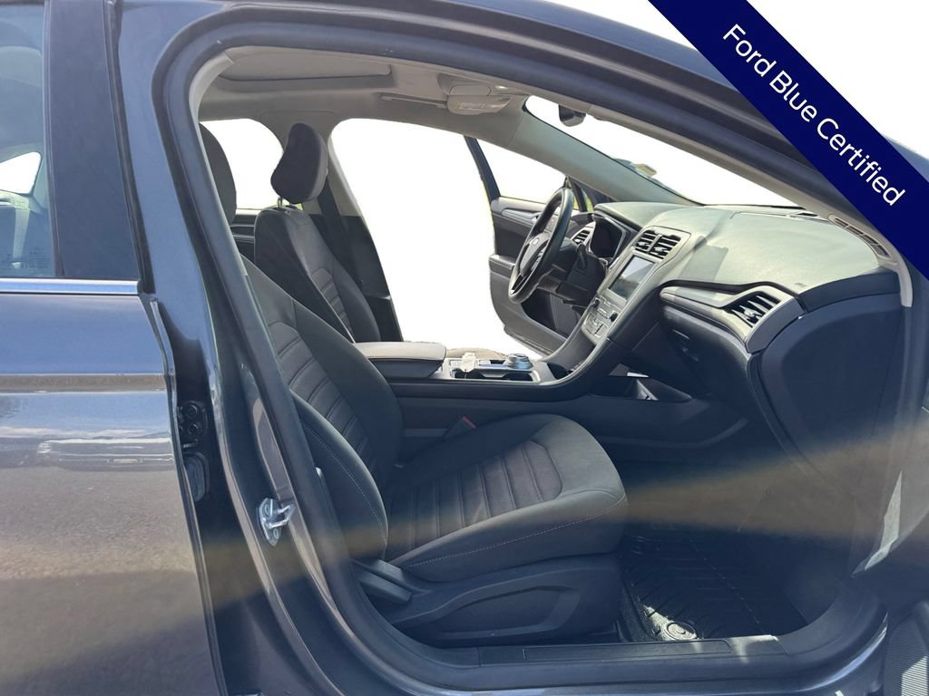 Certified 2020 Ford Fusion SE FWD image 20