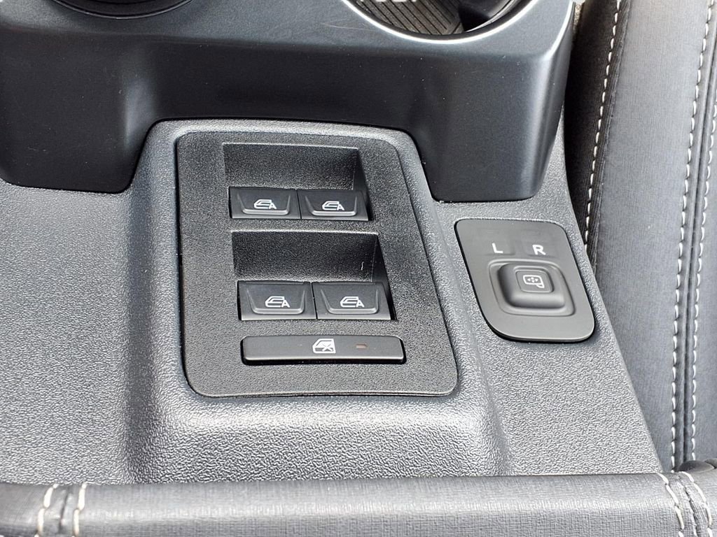 Certified 2025 Ford Bronco Badlands w/ Sasquatch Package image 17