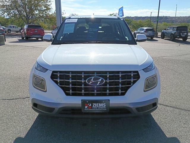 Used 2025 Hyundai Venue SEL FWD image 8