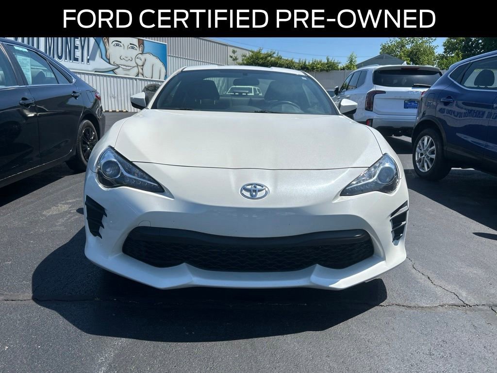 Used 2017 Toyota 86 RWD video 2