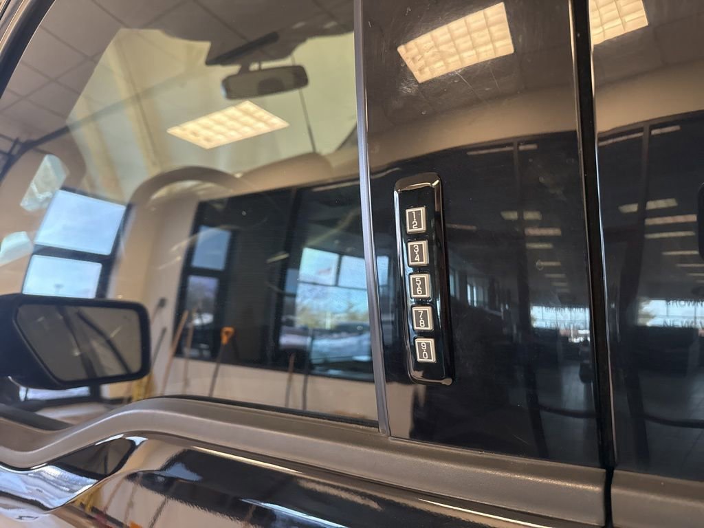 Certified 2022 Ford F150 Lariat image 38