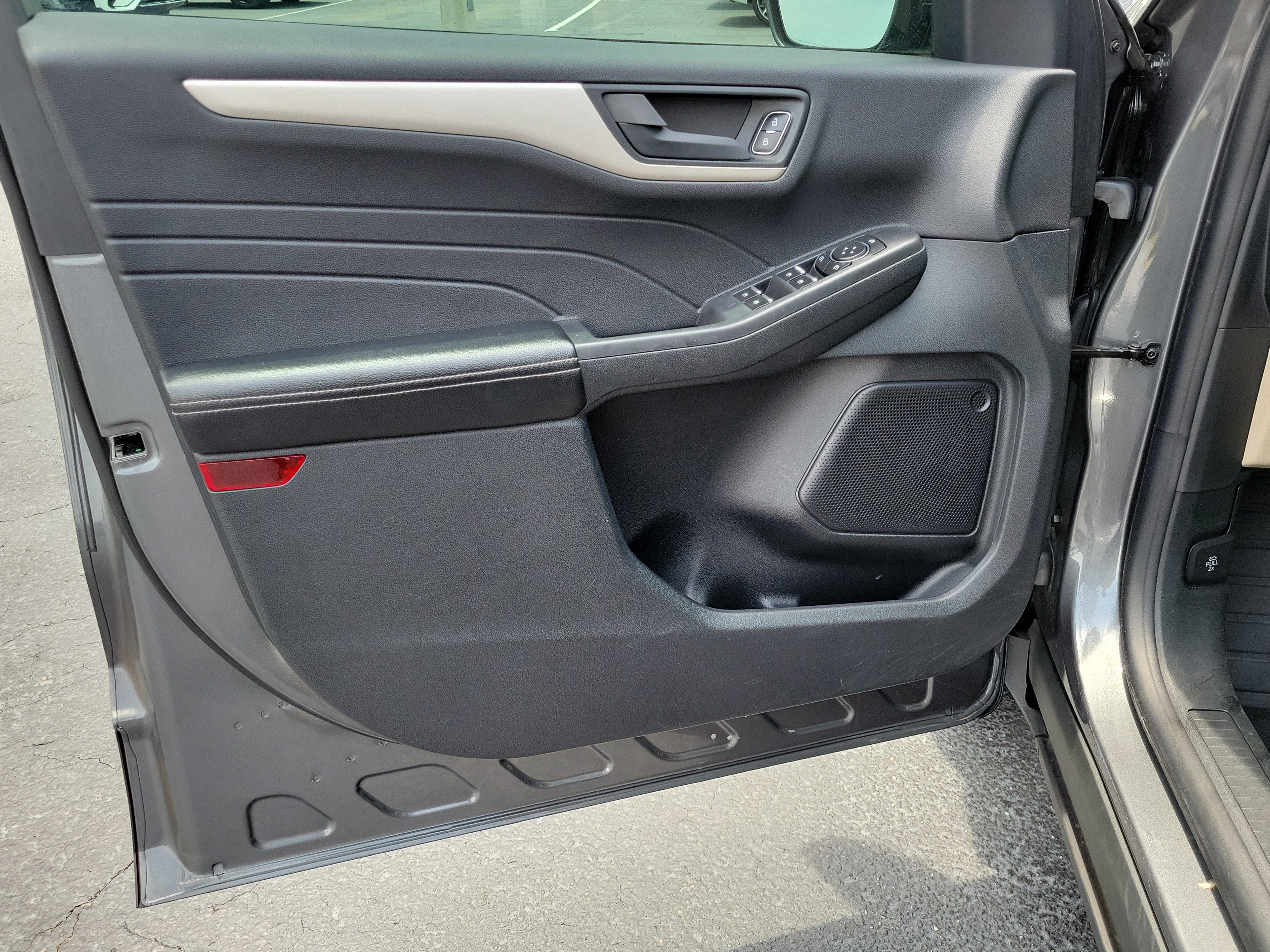 Certified 2022 Ford Escape SE w/ Convenience Package FWD image 19
